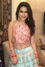 Load image into Gallery viewer, The Roses Tie Back Blouse