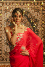 Load image into Gallery viewer, The Robin Saree Set