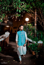 Load image into Gallery viewer, The Turquoise Peonies Bandi