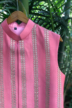 Load image into Gallery viewer, The Vines Bandi
