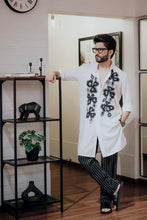 Load image into Gallery viewer, The Noir et Blanc Kurta and Pants
