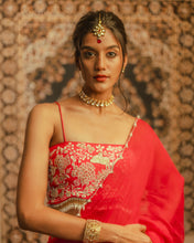 Load image into Gallery viewer, The Robin Saree Set
