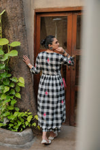 Load image into Gallery viewer, The Alexa Kurta Set
