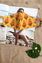 Load image into Gallery viewer, Dainty Gold Chain With Heart Charm
