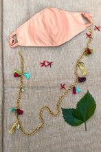 Load image into Gallery viewer, Chunky Gold Chain With Tassels And Shells
