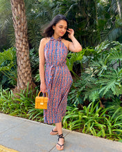 Load image into Gallery viewer, The Sexy Back Dress
