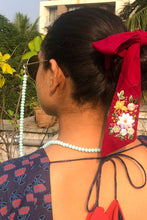 Load image into Gallery viewer, Powder Blue Cut Beads With Rainbow Beads Chain
