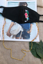 Load image into Gallery viewer, Gold Conical Beaded Chain
