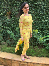 Load image into Gallery viewer, The Floral Butti Kurta
