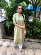 Load image into Gallery viewer, The Garden Kurta
