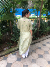 Load image into Gallery viewer, The Garden Kurta
