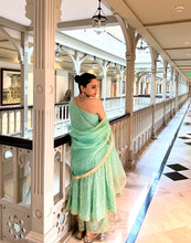 Load image into Gallery viewer, The Bhakti Kurta Set
